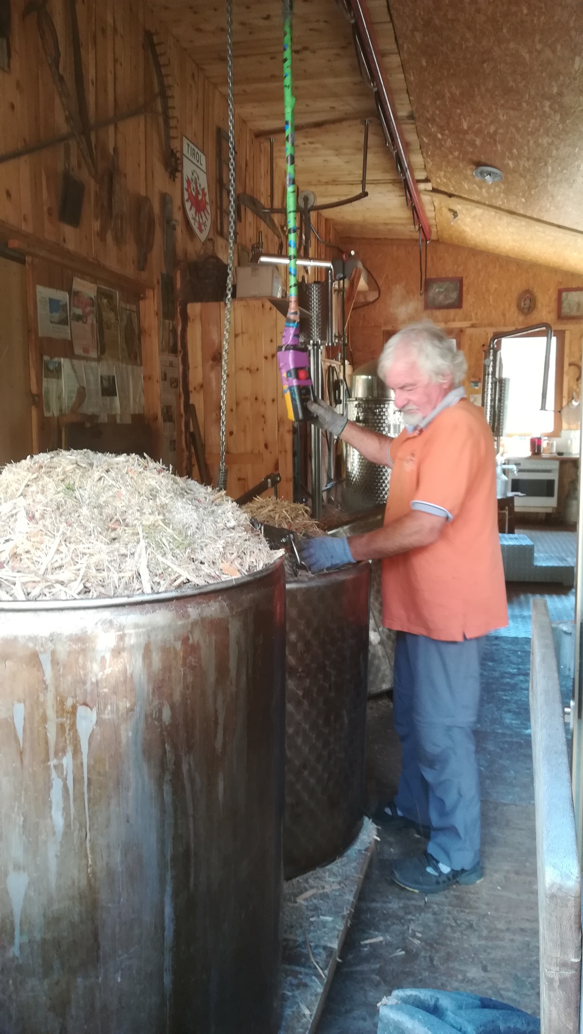 Führung Zirbenölgewinnung 4